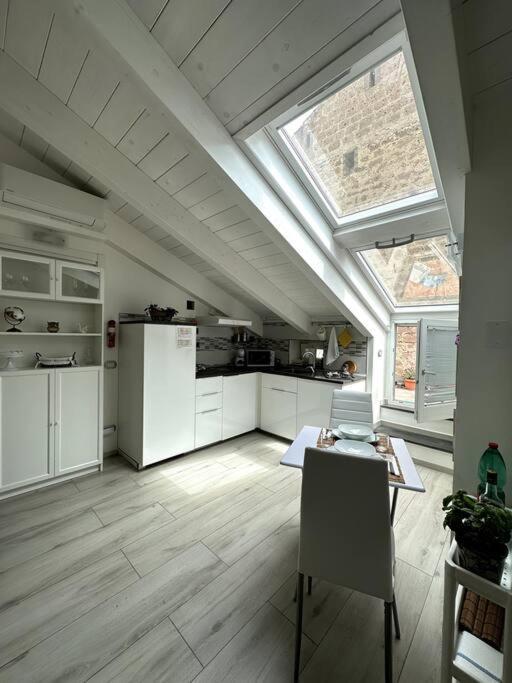 The Sweet Attic Room - De Vivo Realty Meta Di Sorrento Exterior photo